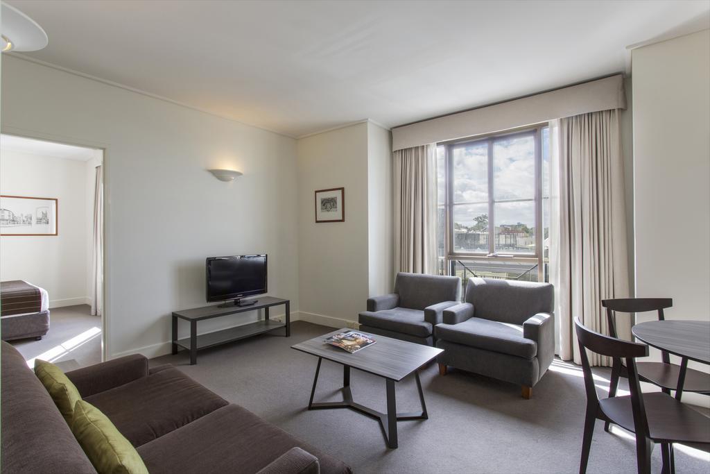 Mantra On Jolimont Melbourne Aparthotel Εξωτερικό φωτογραφία